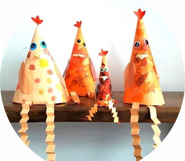 bricolage de Pâques : des poules en forme de cone