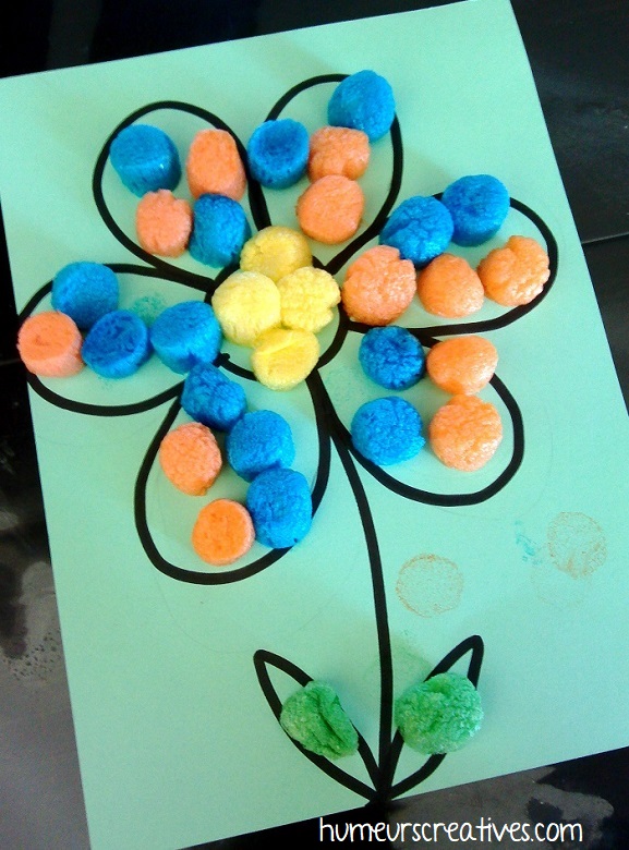 fleur décorée avec du playmaïs