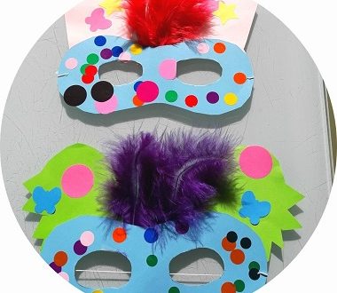 masque de carnaval à décorer facilement avec les enfants