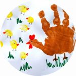 Empreintes de mains : Maman poule et ses poussins