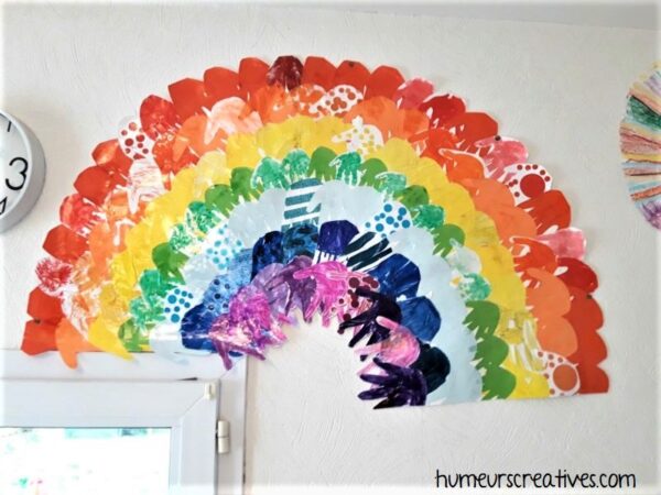 Arc-en-ciel à plusieurs mains, activité collective pour enfants
