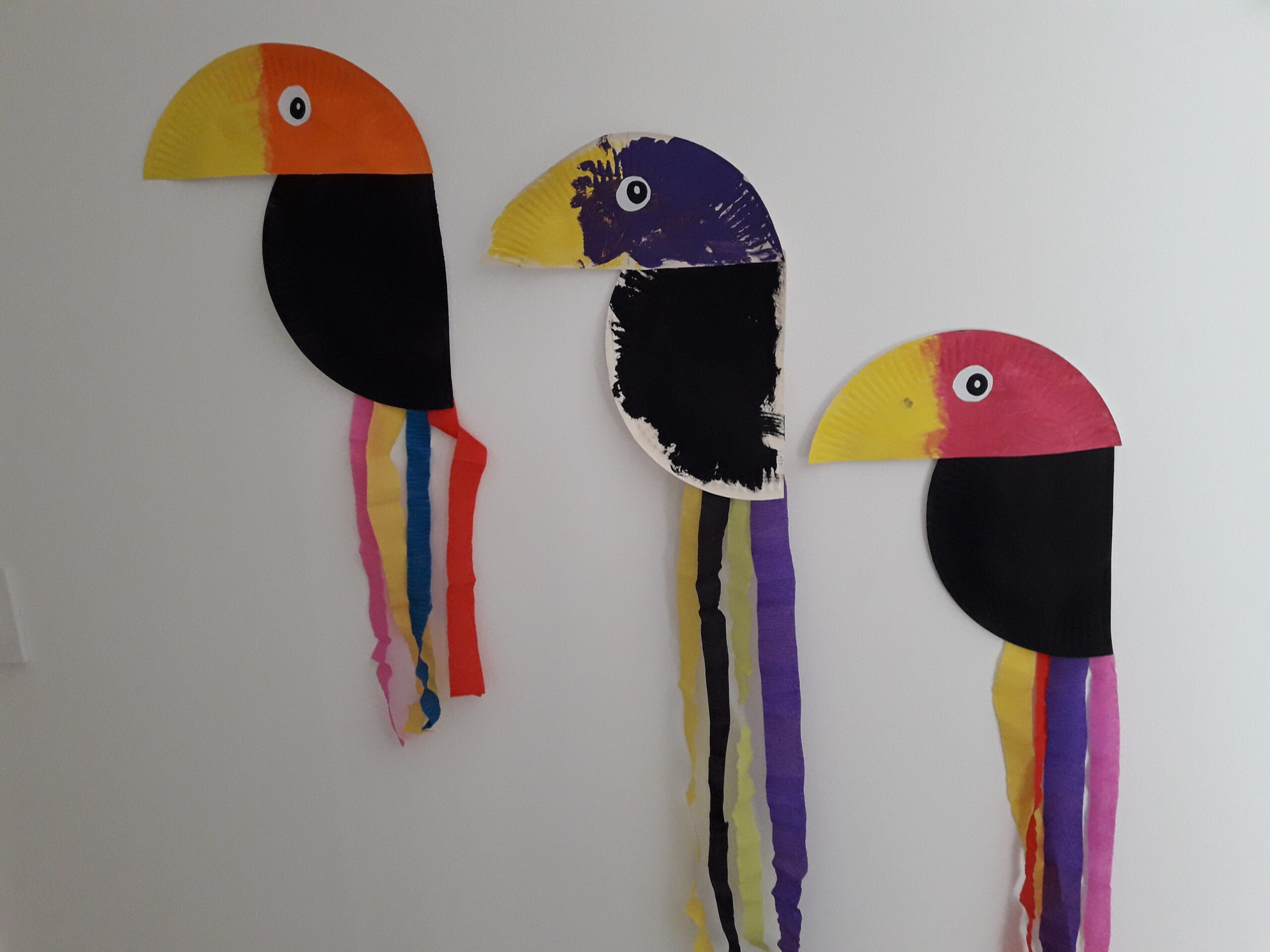 Oiseaux avec un rouleau en carton - Tutos Bricolages - 10 Doigts