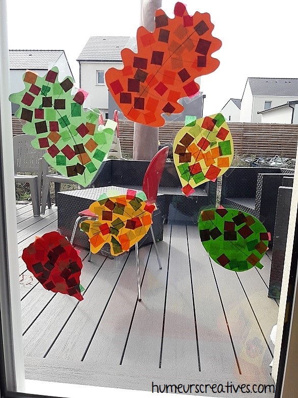 vitraux d'automne avec collage de petits morceaux de papier