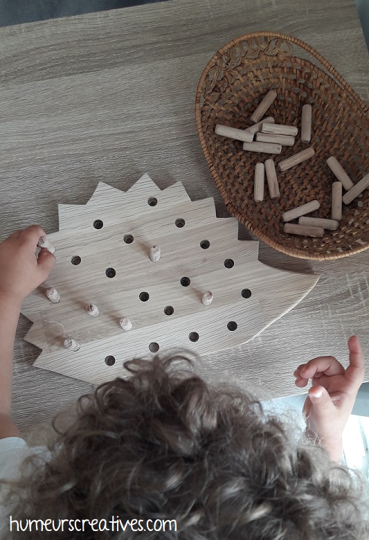 jeu hérisson en bois pour enfants - jeu à enficher