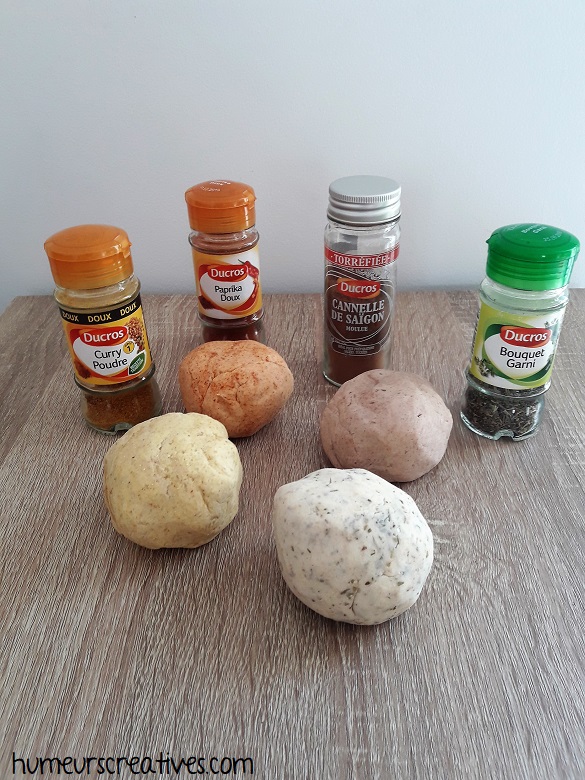 recette de la pâte à modeler comestible aux épices