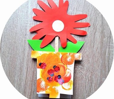 Une carte fleurie à fabriquer avec les enfants pour la fête des mamies