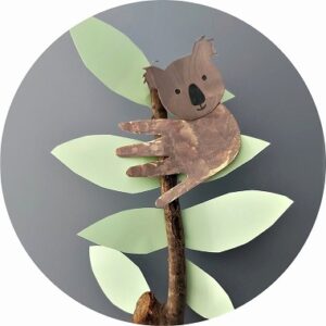 Activité manuelle : koala en empreinte de main sur sa branche
