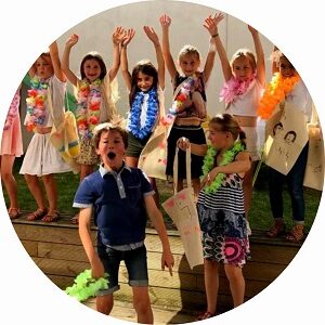 Des activités de loisirs créatifs pour occuper les kids à la maison ou en  voyage - Hellø Blogzine